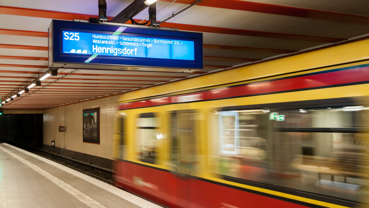 Vokietijoje penktadienį streikuos „Deutsche Bahn“ darbuotojai