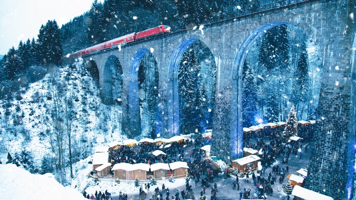 Unikaliausios Kalėdų mugės Vokietijoje: nuo marcipaninės pasakos iki traukinių romantikos